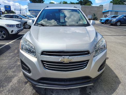 Used 2016 Chevrolet Trax LT w/ LT Convenience Package AWD/4WD image 2