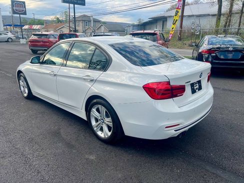 Used 2016 BMW 328i xDrive Sedan AWD/4WD image 4