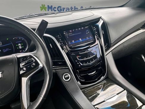 Used 2019 Cadillac Escalade Platinum AWD/4WD image 11