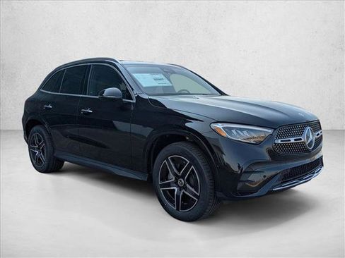 New 2026 Mercedes-Benz GLC 300 GLC 300 image 3
