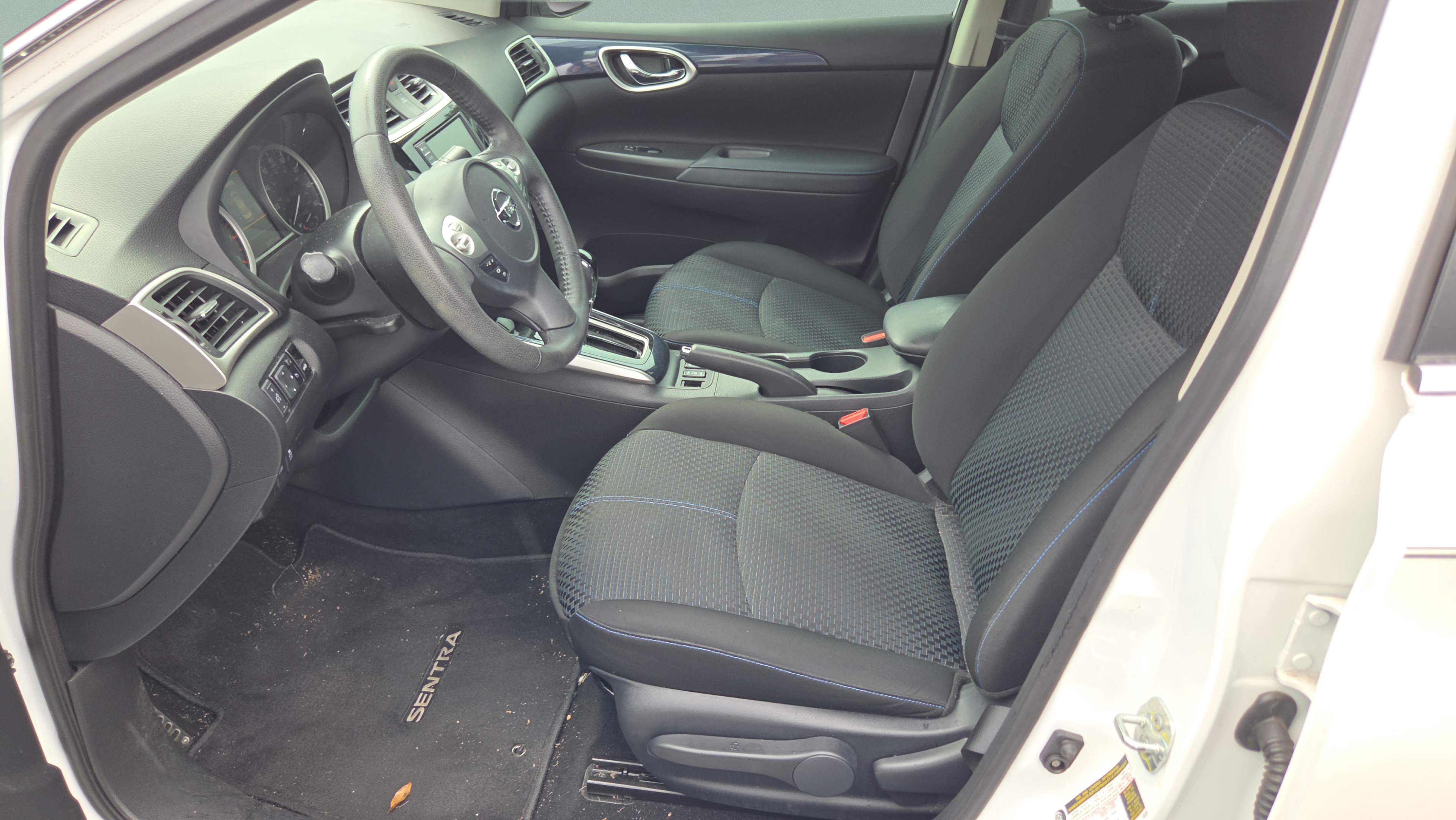 Used 2019 Nissan Sentra SR FWD image 9