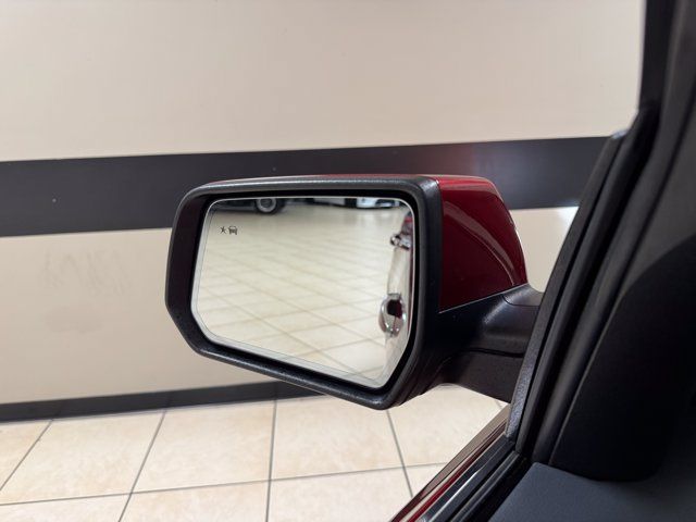 Used 2021 GMC Acadia Denali w/ Denali Technology Package FWD image 19