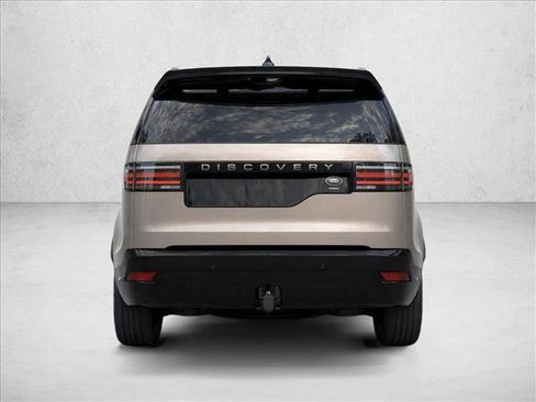 Used 2021 Land Rover Discovery HSE R-Dynamic AWD/4WD image 6
