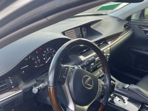 Used 2013 Lexus ES 350 w/ Luxury Pkg image 13