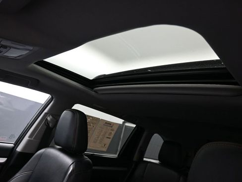 Used 2016 Toyota Highlander XLE image 21