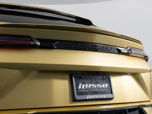 Used 2023 Lamborghini Urus S AWD/4WD image 27