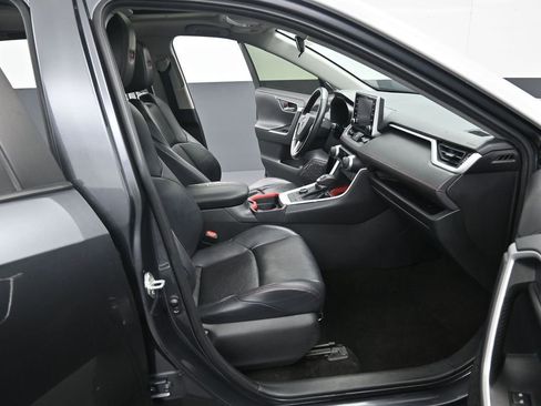 Certified 2020 Toyota RAV4 TRD Off-Road w/ TRD Off-Road Weather Package image 36