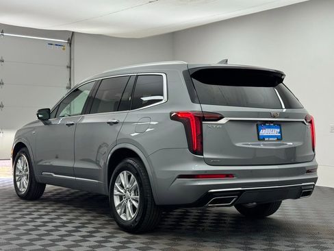 Used 2025 Cadillac XT6 Luxury w/ LPO, Floor Liner Package image 14