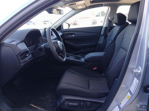 New 2025 Honda Accord SE image 7