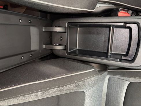 Used 2025 Chevrolet TrailBlazer LT w/ Driver Confidence Package image 17