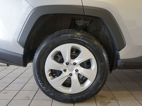 Used 2024 Toyota RAV4 LE image 27