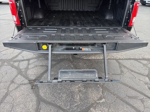 Used 2017 Ford F150 XLT w/ Equipment Group 302A Luxury AWD/4WD image 11