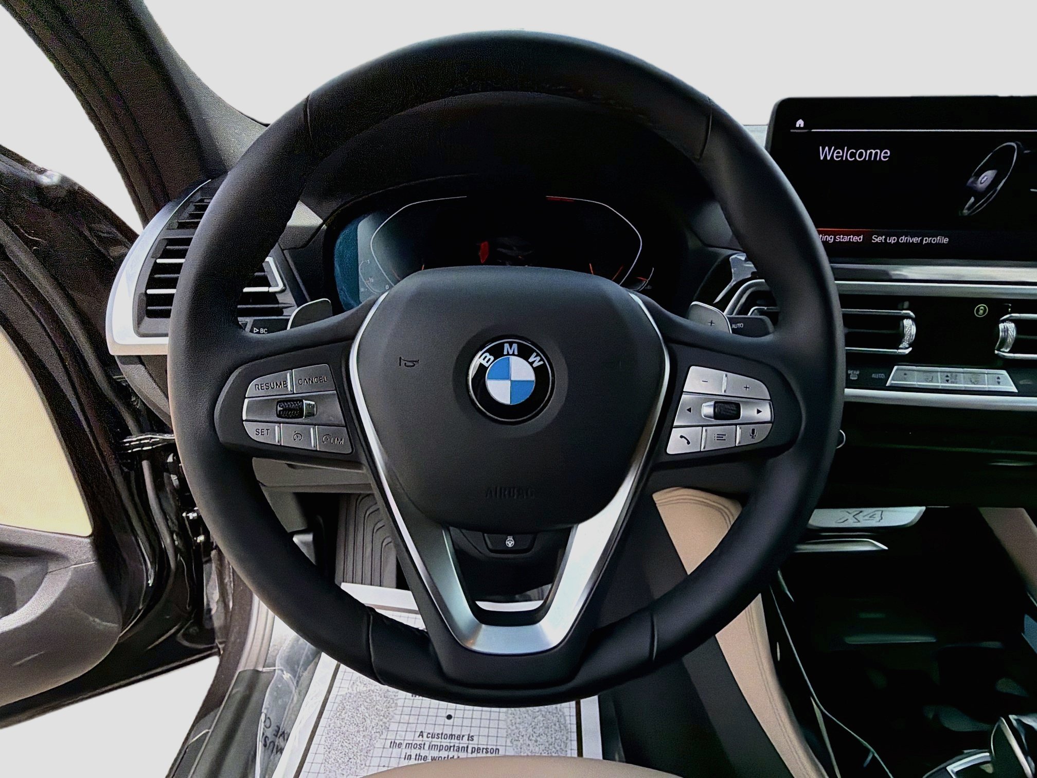 Used 2025 BMW X4 xDrive30i AWD/4WD image 38