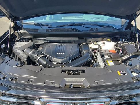 Used 2026 GMC Acadia AT4 w/ Luxury Package AWD/4WD image 30