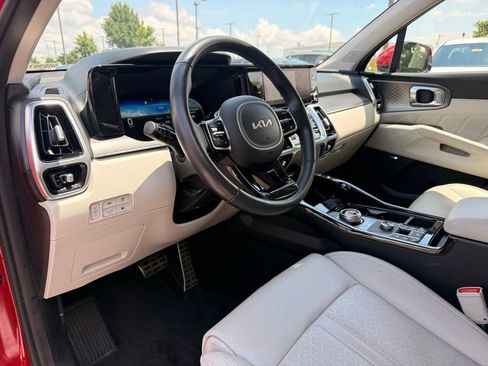 Used 2022 Kia Sorento SX Prestige AWD/4WD image 9