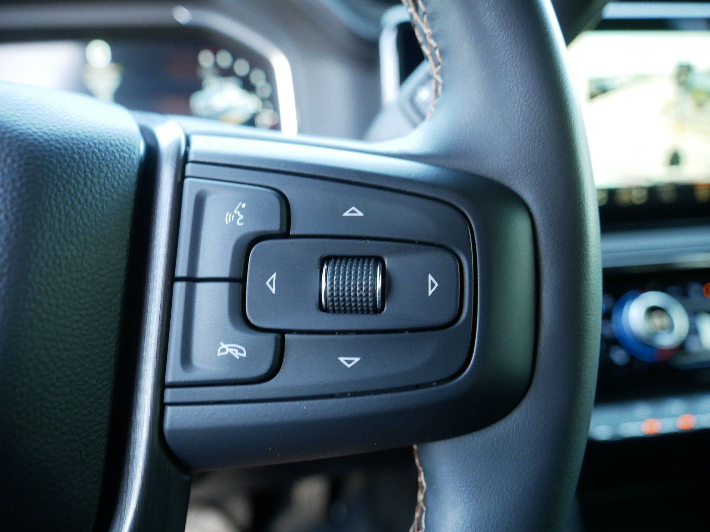 Used 2024 GMC Sierra 2500 AT4 w/ AT4 Premium Plus Package AWD/4WD image 29