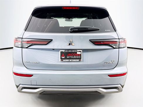 New 2026 Mitsubishi Outlander SE AWD/4WD image 5