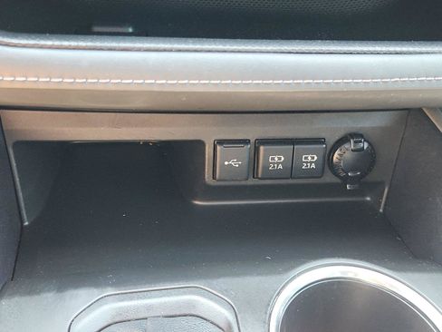 Used 2021 Toyota Highlander XSE AWD/4WD image 28