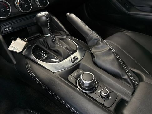 Certified 2025 MAZDA MX-5 Miata RF Grand Touring RWD image 15
