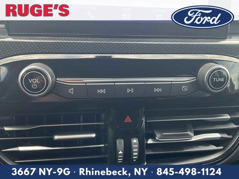 Certified 2025 Ford Escape ST-Line Select AWD/4WD image 24