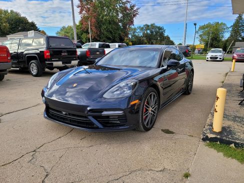 Used 2017 Porsche Panamera Turbo image 1