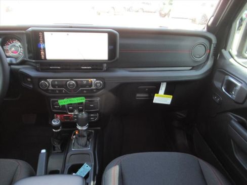 New 2026 Jeep Wrangler Unlimited Rubicon w/ Technology Group image 13