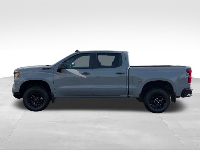 Certified 2024 Chevrolet Silverado 1500 Custom Trail Boss w/ LPO, Dark Essentials Package AWD/4WD image 3