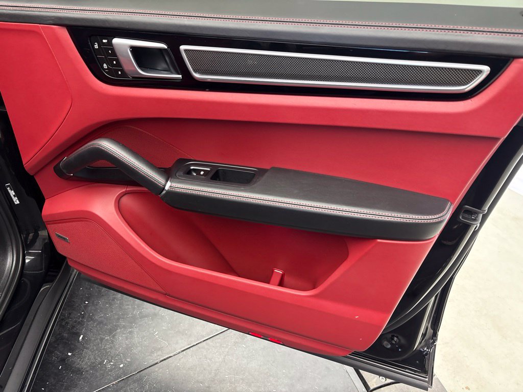Certified 2023 Porsche Cayenne GTS AWD/4WD image 24
