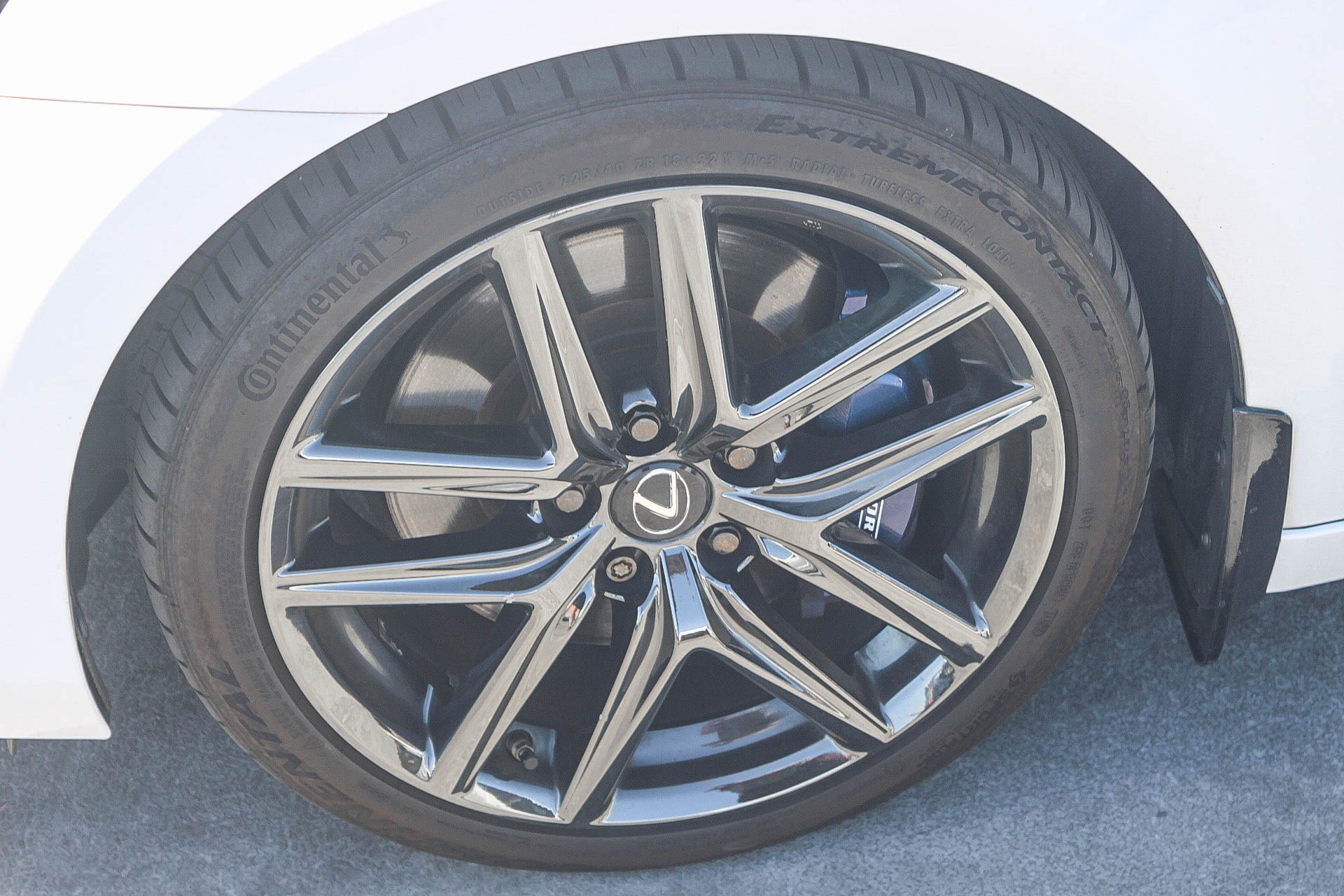 Used 2020 Lexus IS 350 F Sport w/ Blackline Edition AWD/4WD image 9