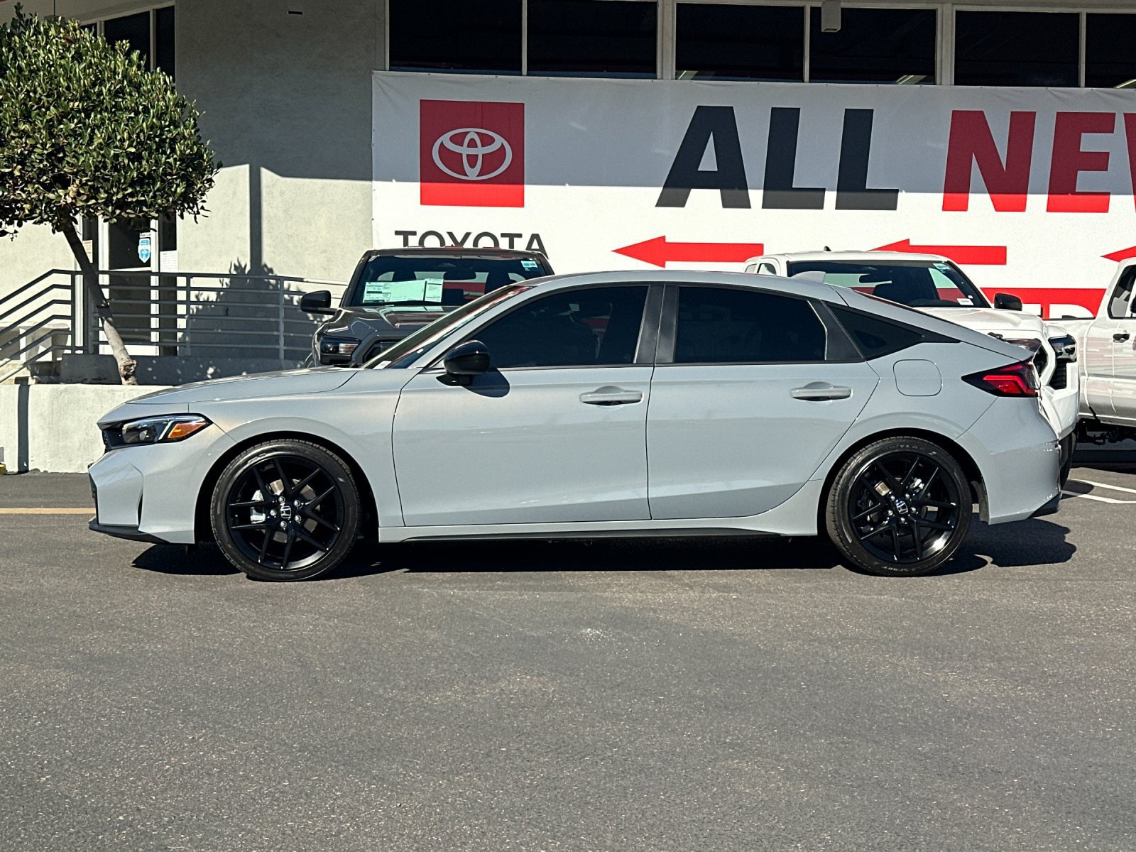 Used 2026 Honda Civic Sport image 2
