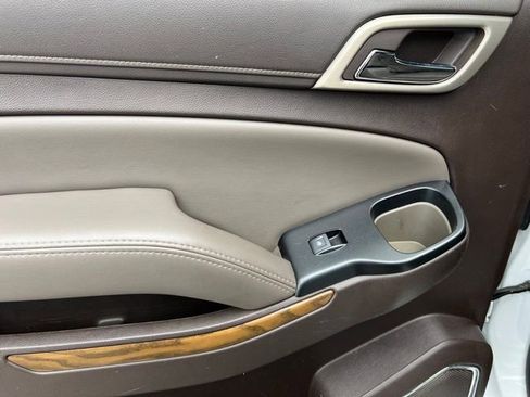 Used 2020 GMC Yukon XL Denali image 42