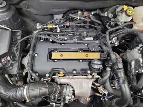 Used 2016 Chevrolet Cruze LTZ w/ Sun, Sound and Sport Package image 30