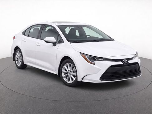 Used 2023 Toyota Corolla LE w/ LE Premium Package FWD image 2