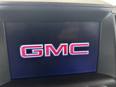 Used 2022 GMC Terrain SLT image 53
