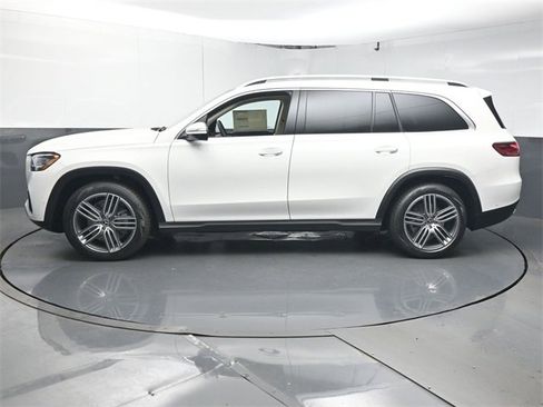 New 2026 Mercedes-Benz GLS 450 4MATIC image 5