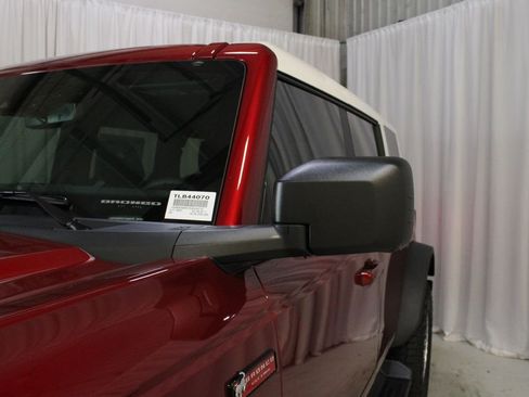 New 2026 Ford Bronco Outer Banks w/ Sasquatch Package AWD/4WD image 34