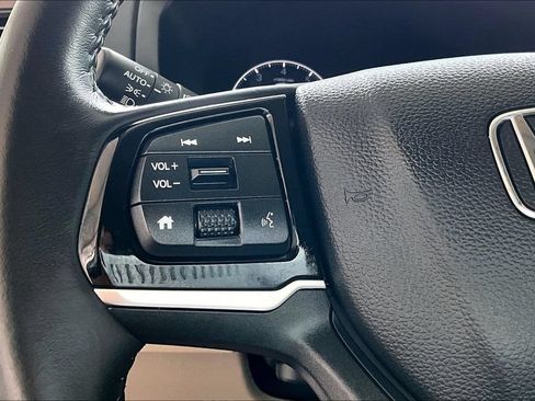 Used 2025 Honda Odyssey EX-L image 24