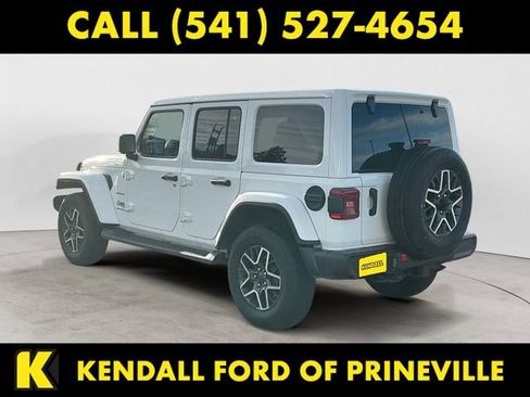 Used 2024 Jeep Wrangler Sahara image 3