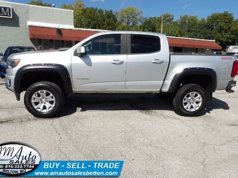 Used 2018 Chevrolet Colorado LT AWD/4WD image 2