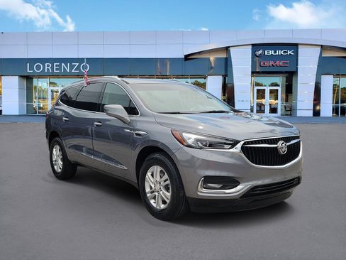 Used 2021 Buick Enclave Essence FWD image 3