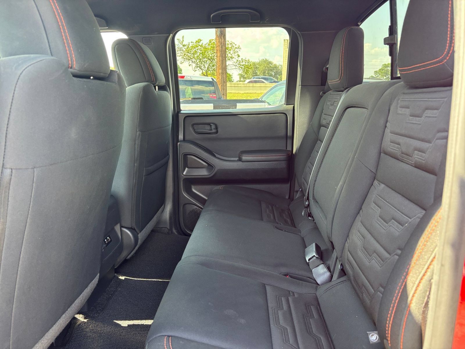 Used 2026 Nissan Frontier PRO-4X AWD/4WD image 24