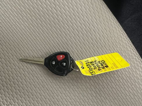 Used 2008 Toyota RAV4 Limited image 28