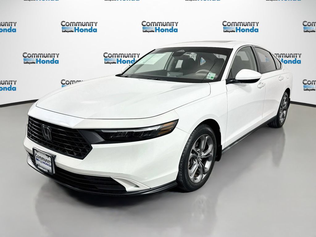 Used 2023 Honda Accord EX image 1