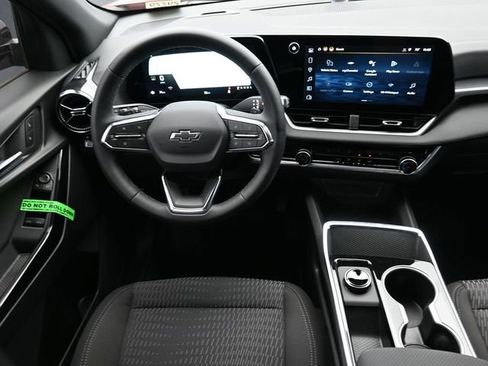 New 2026 Chevrolet Equinox LT w/ Midnight Edition FWD image 20