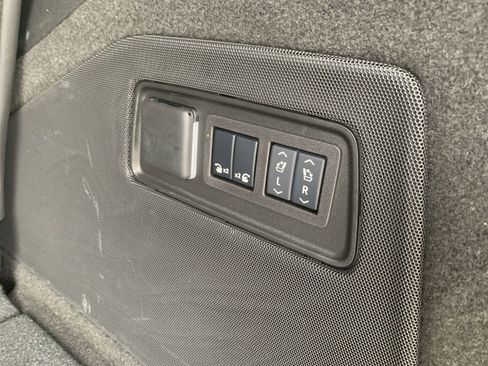 Used 2025 Cadillac Escalade Premium Luxury w/ LPO, Floor Liner Package image 27