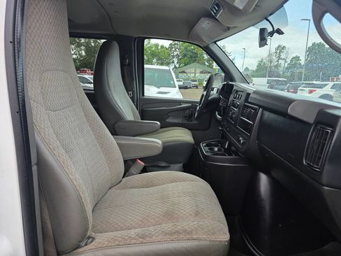 Used 2014 Chevrolet Express 3500 LT w/ LT Preferred Equipment Group RWD image 12