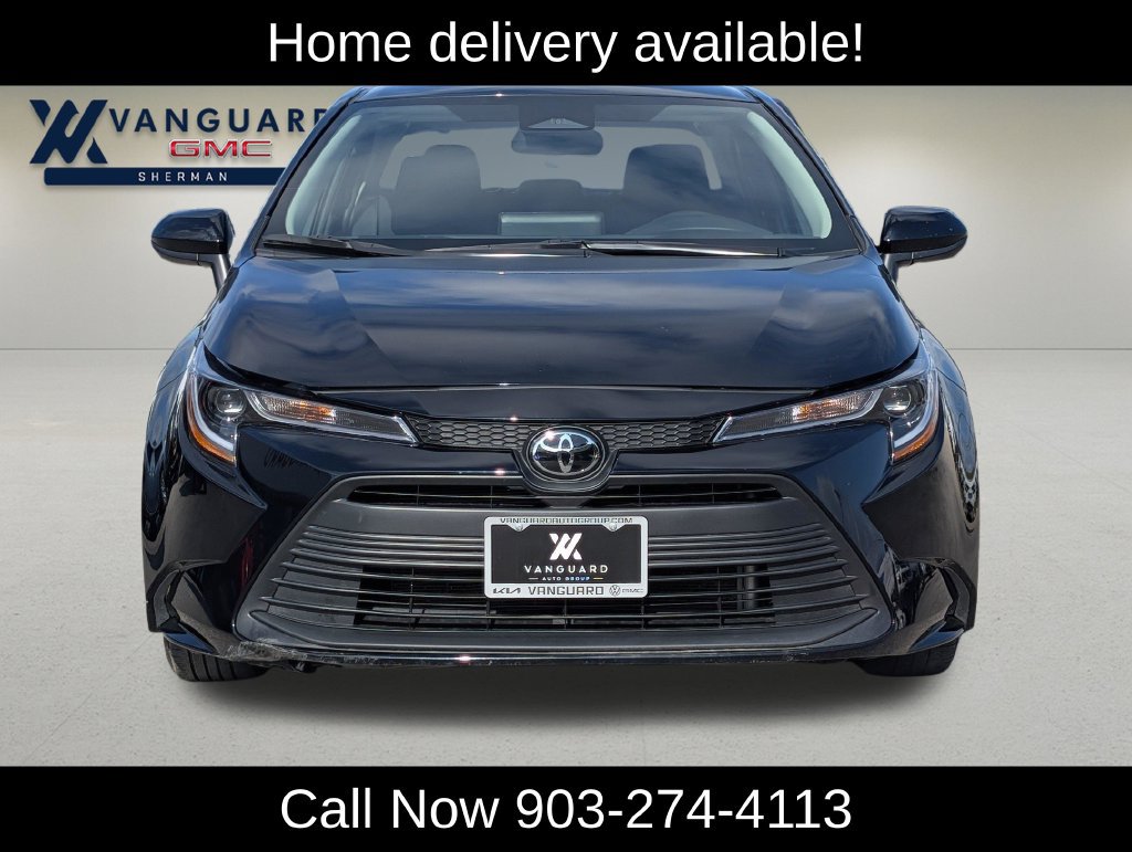 Used 2025 Toyota Corolla LE FWD image 2