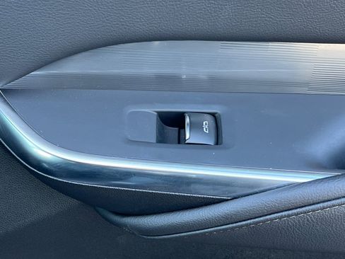 Certified 2024 Cadillac XT4 Premium Luxury image 22