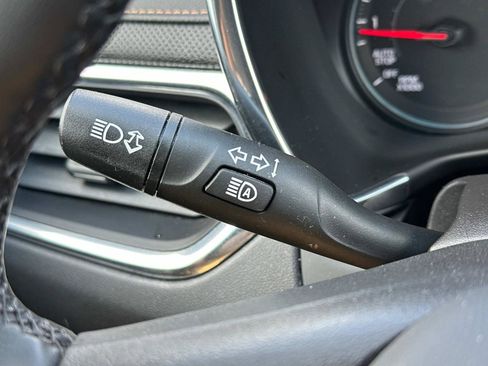 Certified 2023 Chevrolet Equinox Premier image 27