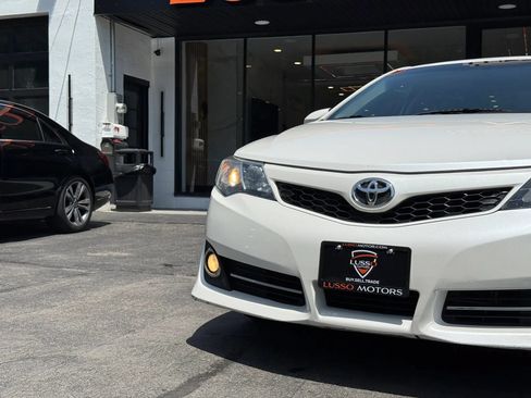 Used 2012 Toyota Camry SE FWD image 37